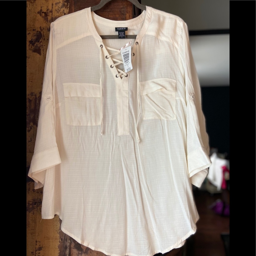Torrid Ivory Lace front Blouse